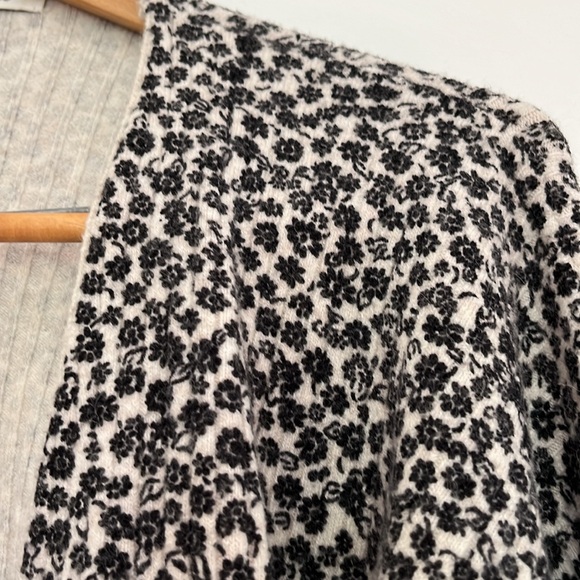 Madewell Black/Cream Floral Sweater Size XS - Picture 6 of 6